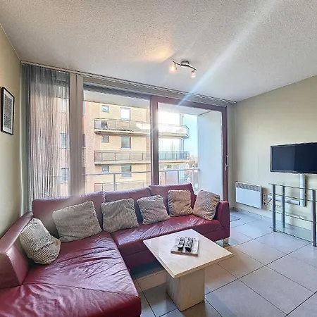 New Haven 402 Met Zijdelings Zeezicht In Nieuwpoort-bad